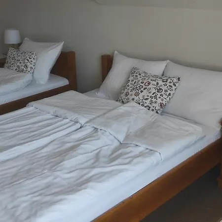 Tatrzanska Przystan Couette-café 3*