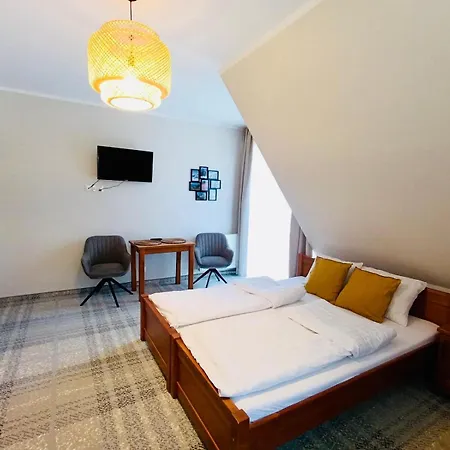 Couette-café Tatrzanska Przystan 3*
